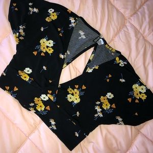 H&m short sleeve crop top